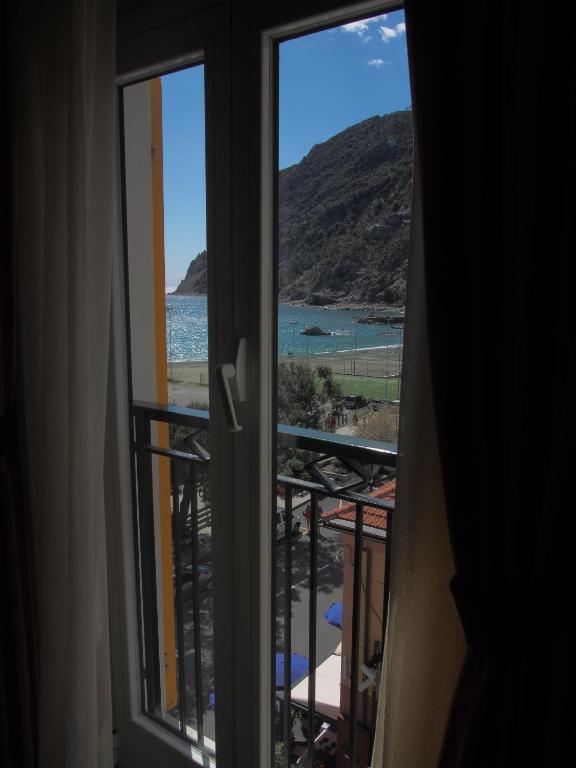 Hotel La Spiaggia Monterosso al Mare Room photo